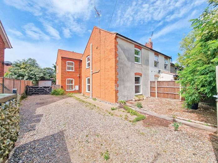 4 Bedroom Terraced House To Rent In North Walsham Road, Bacton, NR12