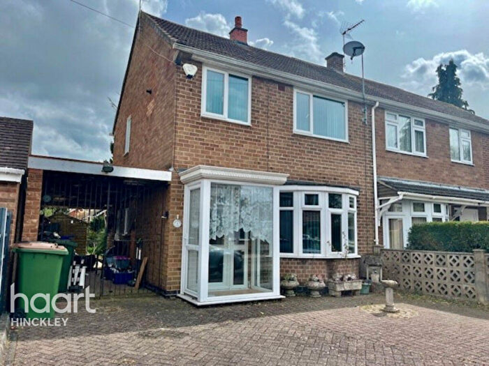 3 Bedroom Semi-Detached House For Sale In Penfold Close, Sapcote, LE9