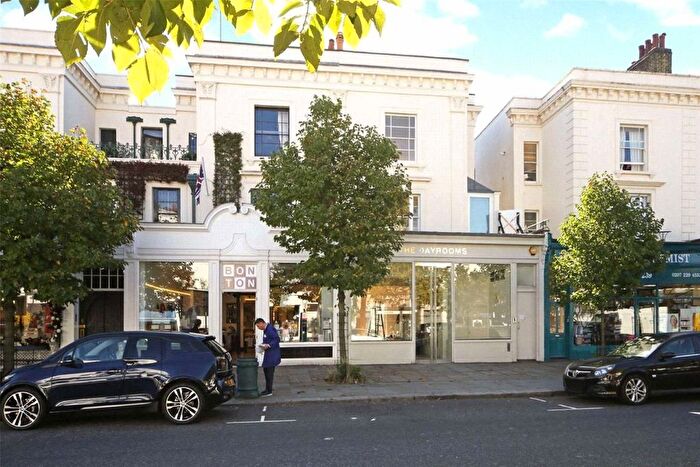 2 Bedroom Maisonette To Rent In Westbourne Grove, London, W11