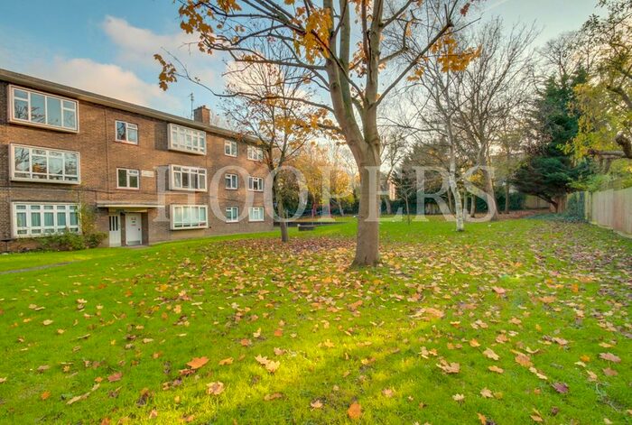 3 Bedroom Flat To Rent In Chatsworth Road, London, NW2