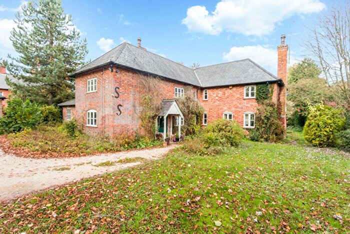 5 Bedroom Detached House To Rent In Rockley, SN8