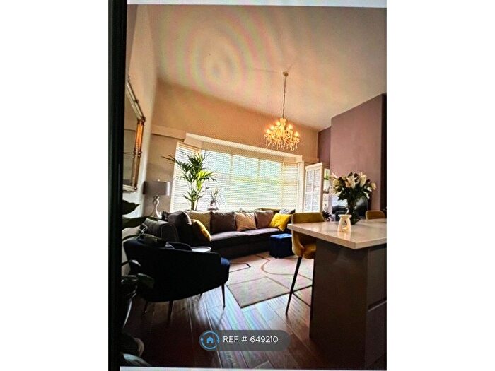 1 Bedroom Flat To Rent In Kimberworth Road, Rotherham, S61