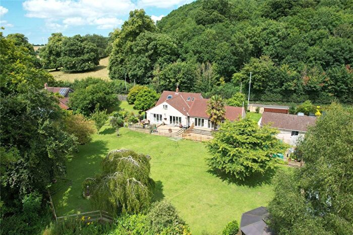 5 Bedroom Bungalow For Sale In Bath Road, Knowle, Bridgwater, Somerset, TA7