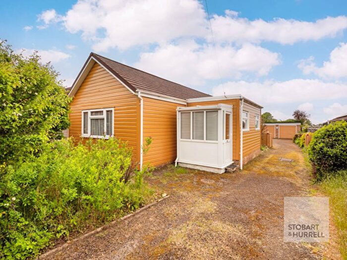 3 Bedroom Detached Bungalow For Sale In Dauphin Lodge, Norwich Road, Horstead, Norfolk, NR12