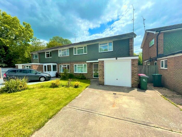 4 Bedroom Semi-Detached House To Rent In Waterlea, Furnace Green, Crawley, West Sussex, RH10