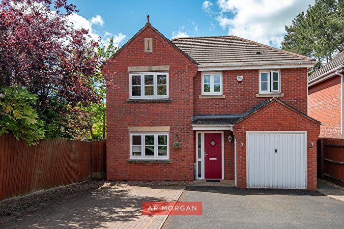 4 Bedroom Detached House For Sale In Aspens Way, Bromsgrove, Worcestershire, B61