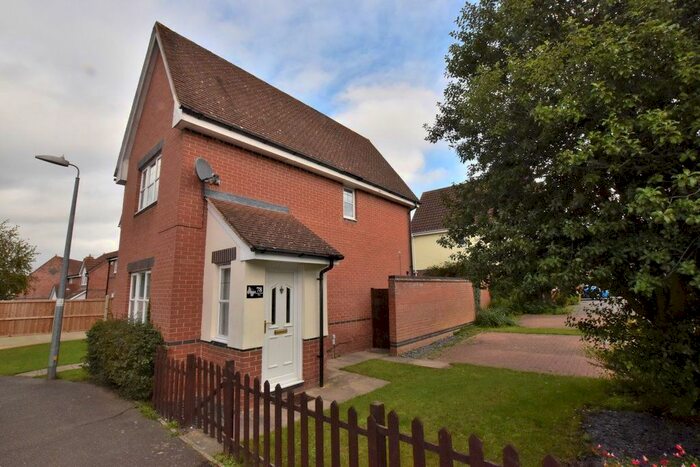 2 Bedroom Detached House To Rent In Tortoiseshell Way, Braintree, CM7