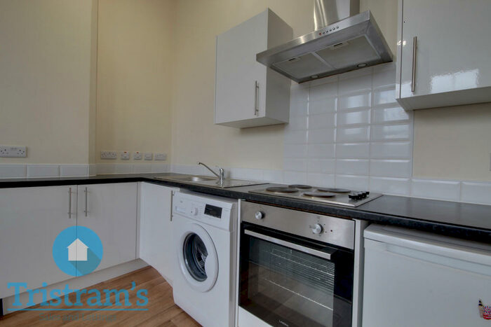 2 Bedroom Flat To Rent In Ebury Road, Nottingham, NG5