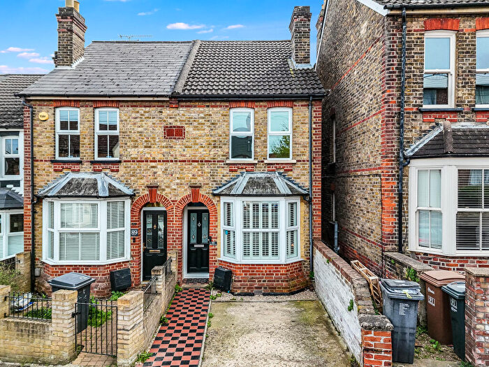 2 Bedroom Semi-Detached House For Sale In Upper Bridge Road, Old Moulsham, Chelmsford, CM2