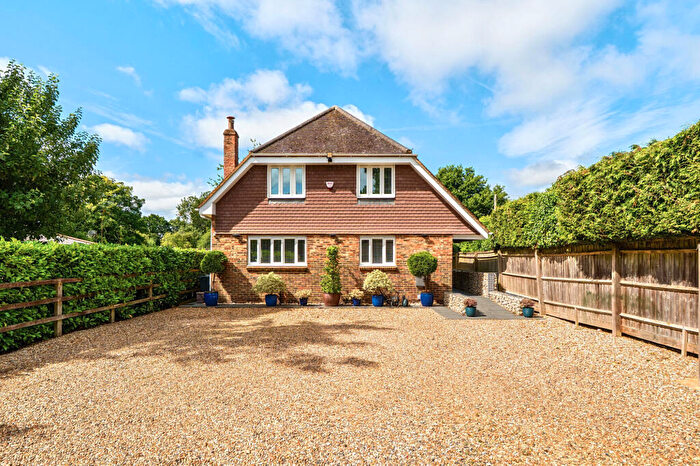 5 Bedroom House For Sale In Bellingdon, Bellingdon, HP5
