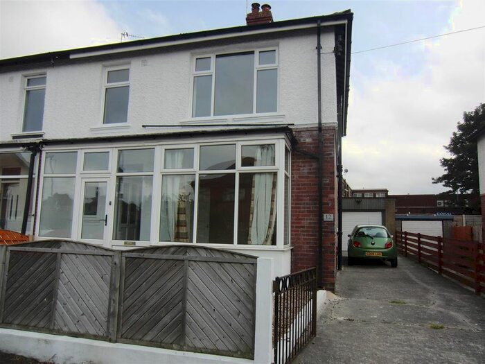 3 Bedroom Semi-Detached House To Rent In Tranquility Avenue, Crossgates, Leeds, LS15