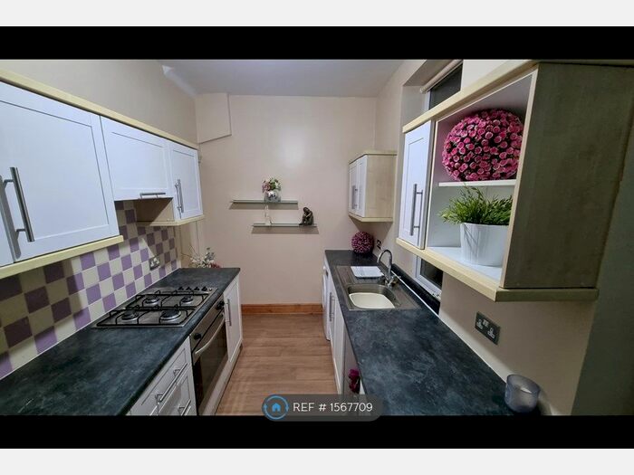 2 Bedroom Terraced House To Rent In Brougham Terrace, Halifax, HX3