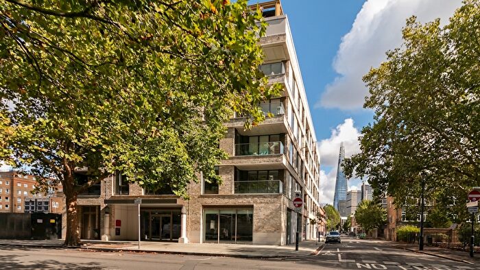 2 Bedroom Flat For Sale In Harper Road, Borough, London, SE1