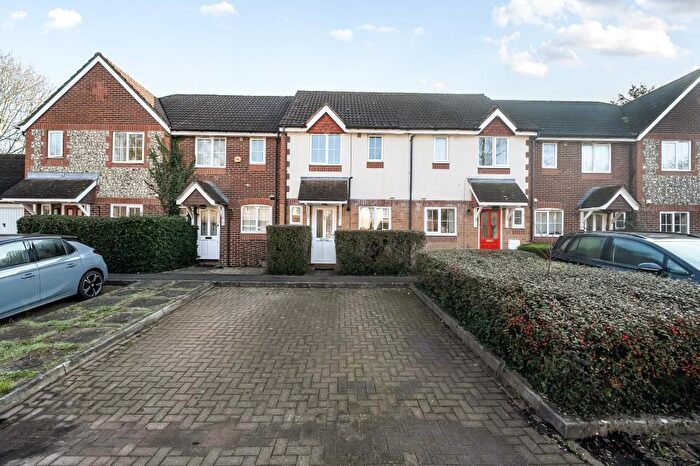 2 Bedroom Terraced House For Sale In Newbury, Berkshire, RG14