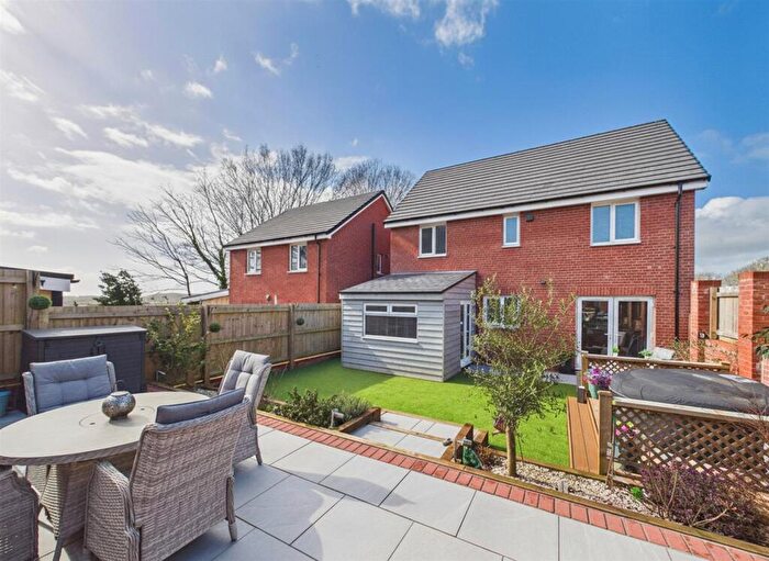 4 Bedroom Detached House For Sale In Maes Y Cwrt, Pembrey, Burry Port, SA16