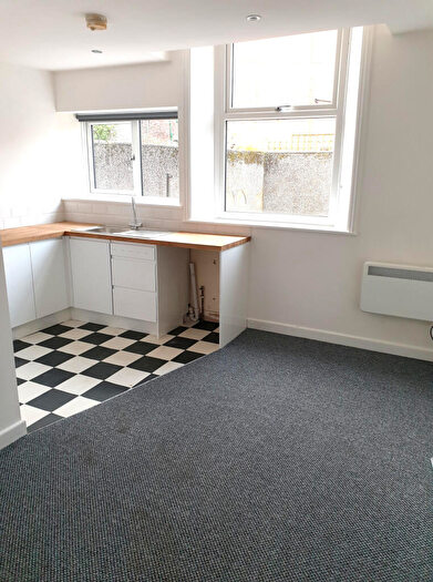 1 Bedroom Flat To Rent In Reedville, Prenton, CH43