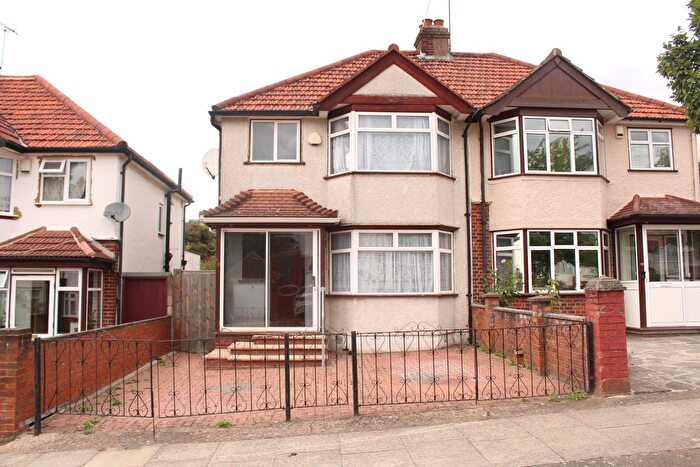 3 Bedroom Semi-Detached House For Sale In Stuart Avenue, London, NW9