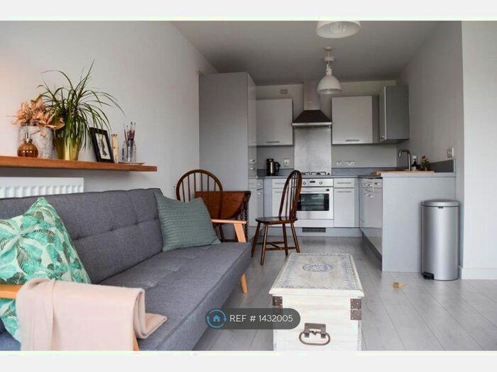 1 Bedroom Flat To Rent In Tarves Way, London, SE10