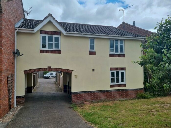 2 Bedroom House To Rent In Wharton Drive, North Walsham, NR28