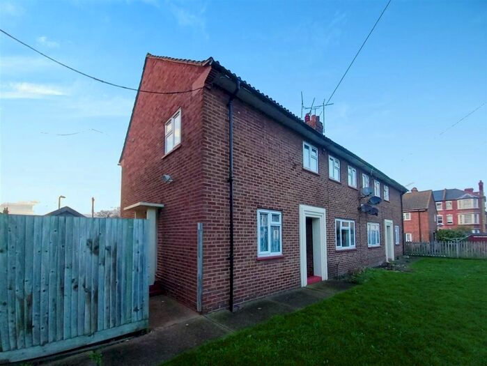 2 Bedroom Flat To Rent In South Road, Herne Bay, CT6