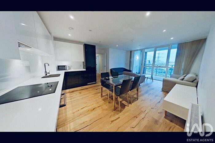 2 Bedroom Flat For Sale In Terry Spinks Place, London, E16