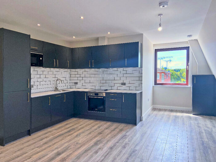 2 Bedroom Apartment To Rent In Stratfield House, Station Road, Hook, RG27