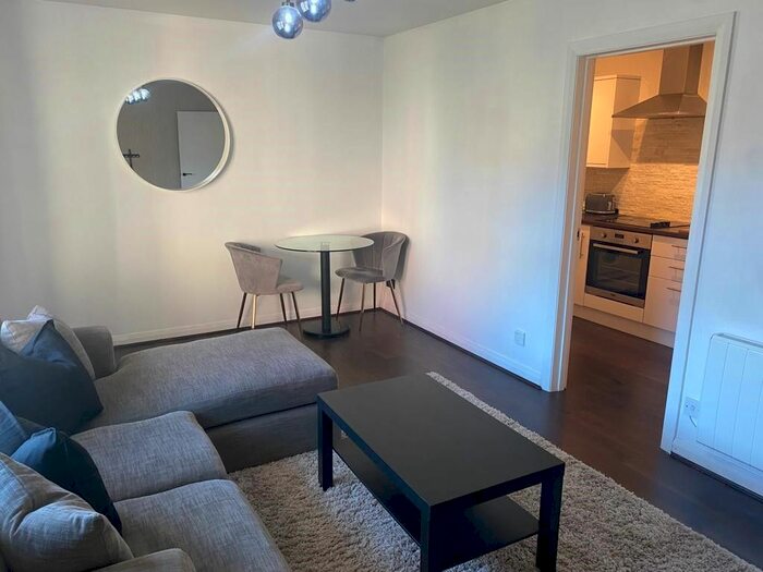 1 Bedroom Flat To Rent In Bloomfield Court, City Centre, Aberdeen, AB10