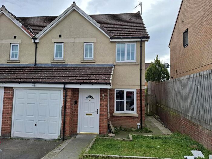 3 Bedroom Semi-Detached House To Rent In Weavers Croft, Crook, Durham, DL15