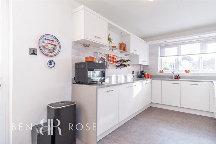 4 Bedroom Detached House For Sale In Spring Meadow, Clayton-Le-Woods, Chorley, PR25