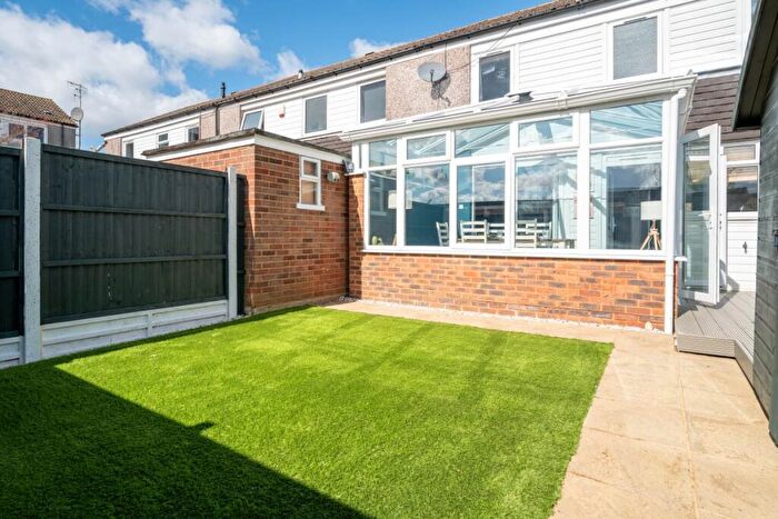 4 Bedroom Semi-Detached House To Rent In Thornton Place, Horley, RH6