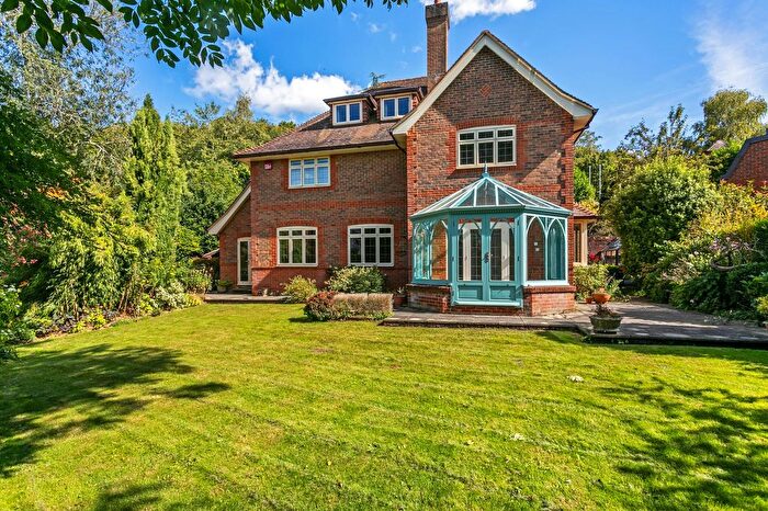 5 Bedroom Detached House For Sale In St. Giles Close, Winchester, SO23