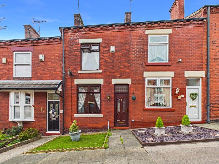 2 Bedroom Terraced House To Rent In School Street, Tyldesley, M29
