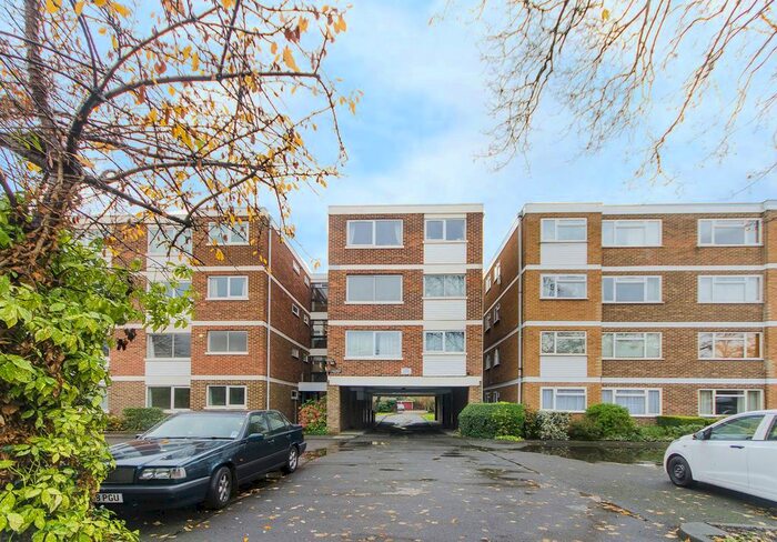1 Bedroom Flat To Rent In Hayne Road, Beckenham, BR3
