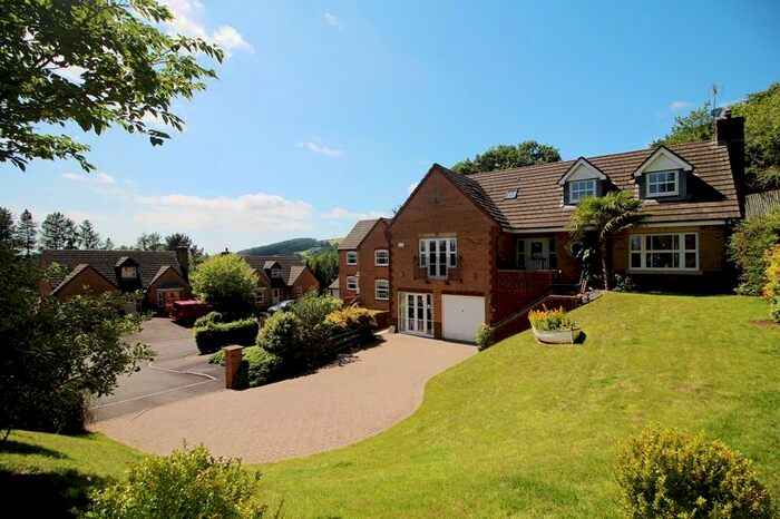 4 Bedroom Detached House For Sale In Dan Y Graig Heights, Talbot Green, Pontyclun, CF72