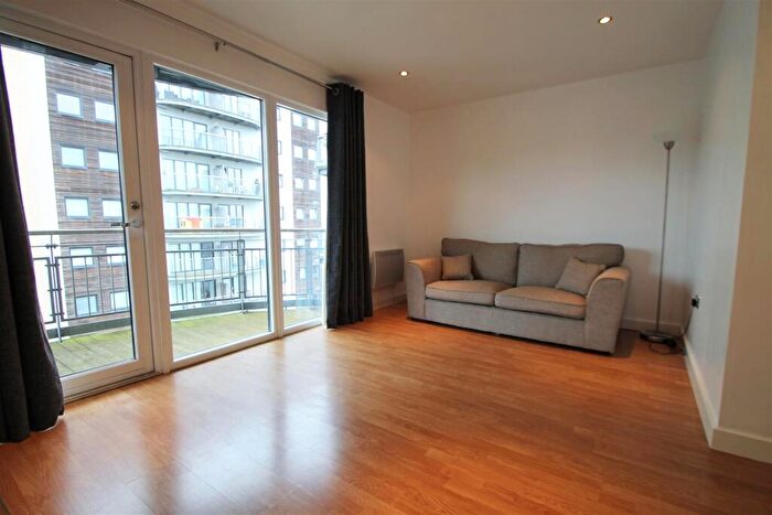 2 Bedroom Apartment To Rent In Victoria Wharf, Cardiff Bay, CF11