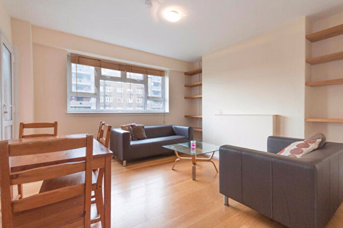 3 Bedroom Flat To Rent In Chilton Grove, London, SE8