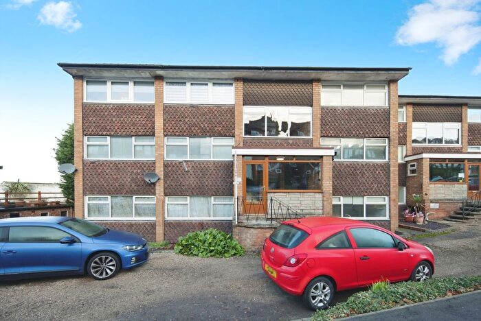 2 Bedroom Flat For Sale In Blythe Road, Coleshill, Birmingham, Warwickshire, B46