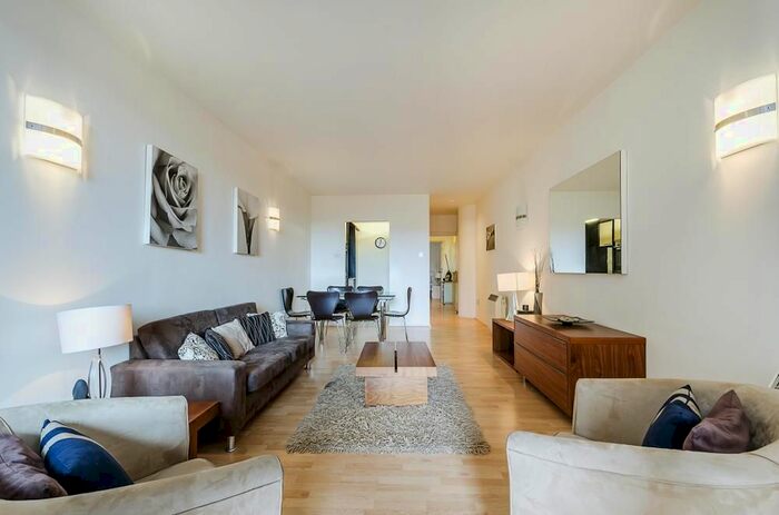 2 Bedroom Flat To Rent In Cromwell Road, South Kensington, London, SW7