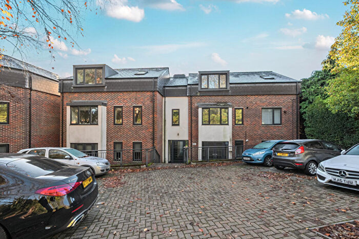 18 Bedroom Block Of Apartments For Sale In Mousehole Lane, Southampton, SO18