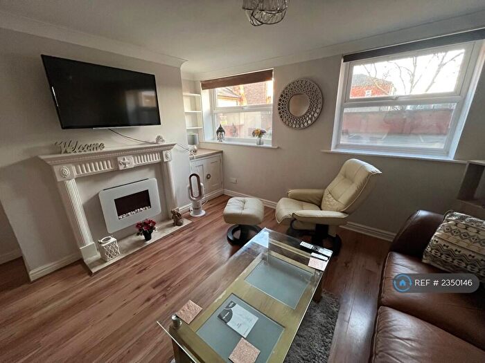 1 Bedroom Flat To Rent In Rosedale Mansions, Hull, HU3