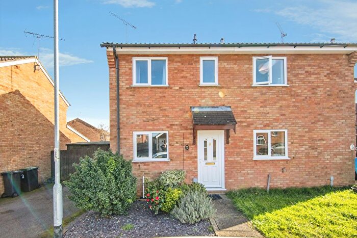 2 Bedroom Semi Detached House For Sale In Blake Road, Stowmarket, Suffolk, IP14