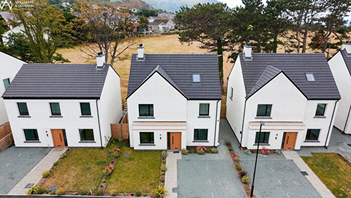 4 Bedroom Detached House For Sale In Glanyrafon Road, Dwygyfylchi, Conwy, LL34