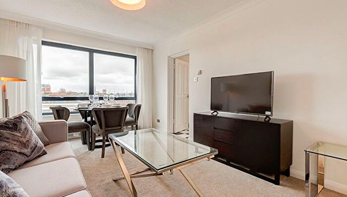 2 Bedroom Flat To Rent In Pelham Court, Fulham Road, SW3
