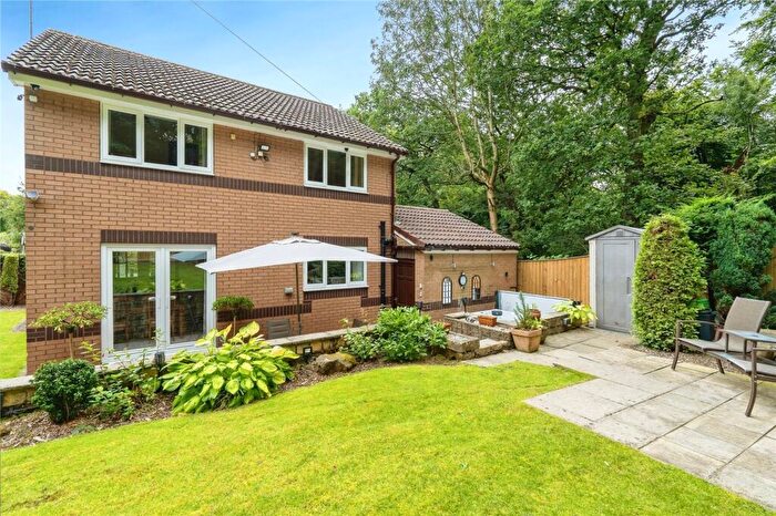 4 Bedroom Detached House For Sale In Redwood Lodge, Huddersfield, HD2
