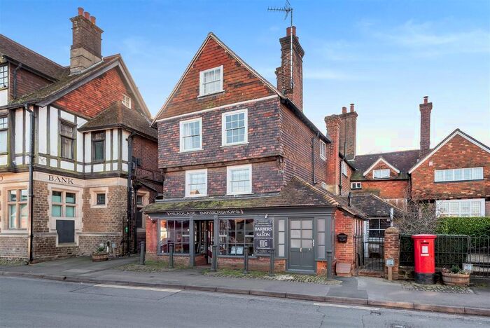 1 Bedroom Flat To Rent In High Street, Haslemere, GU27