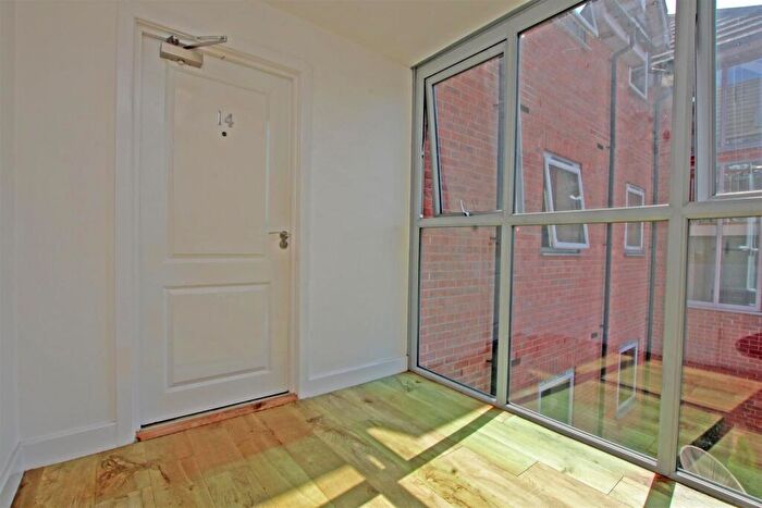 2 Bedroom Apartment To Rent In The Gables, Plains Road, Mapperley, Nottingham, NG3