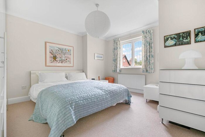 4 Bedroom Detached House For Sale In Stevenson Drive, Bracknell, RG42