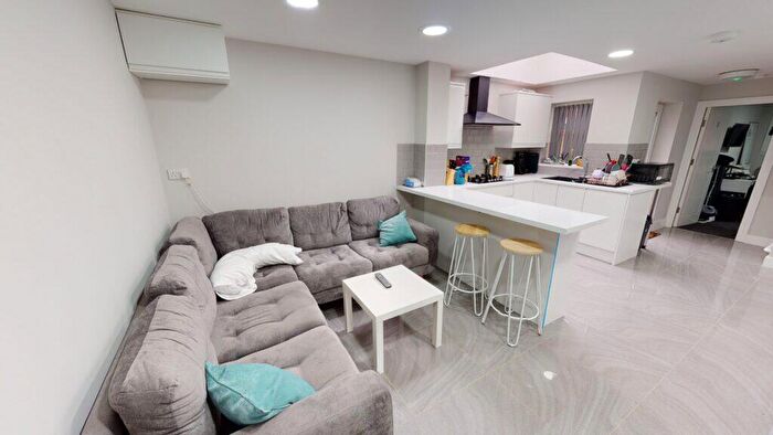 6 Bedroom House To Rent In Hubert Road, Selly Oak, B29