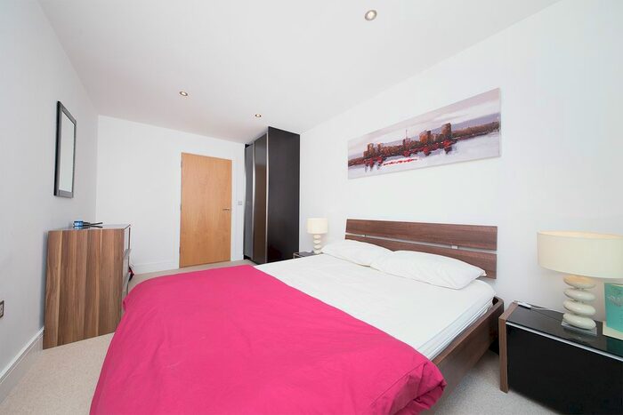 1 Bedroom Flat To Rent In The Crescent, Seager Place, Deptford, London, SE8