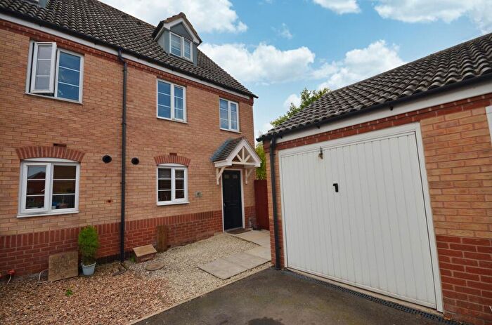 3 Bedroom End Of Terrace House For Sale In Jay Road, Corby, NN18
